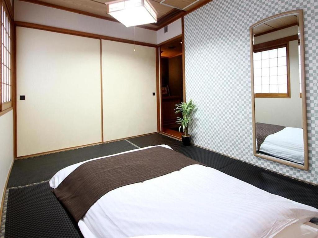Hotel Livemax Budget Tomarikou Naha