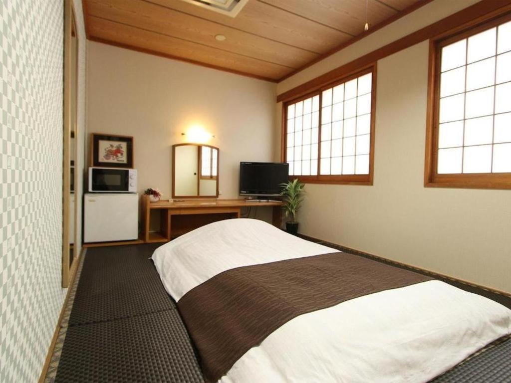 Hotel Livemax Budget Tomarikou 3*