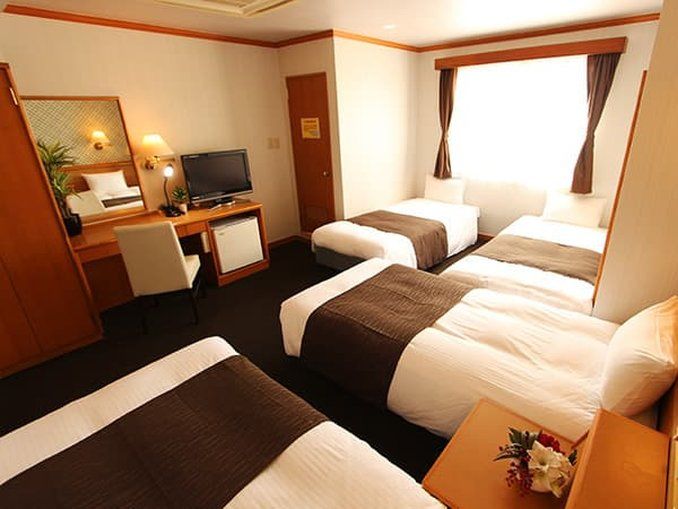 Livemax Budget Tomarikou Hotel 3*